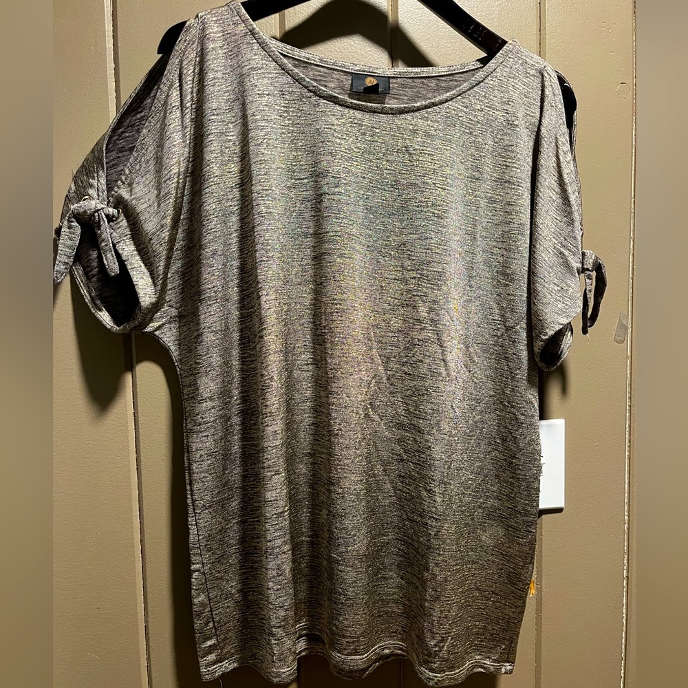 Gold/silver shimmer cold shoulder short sleeve